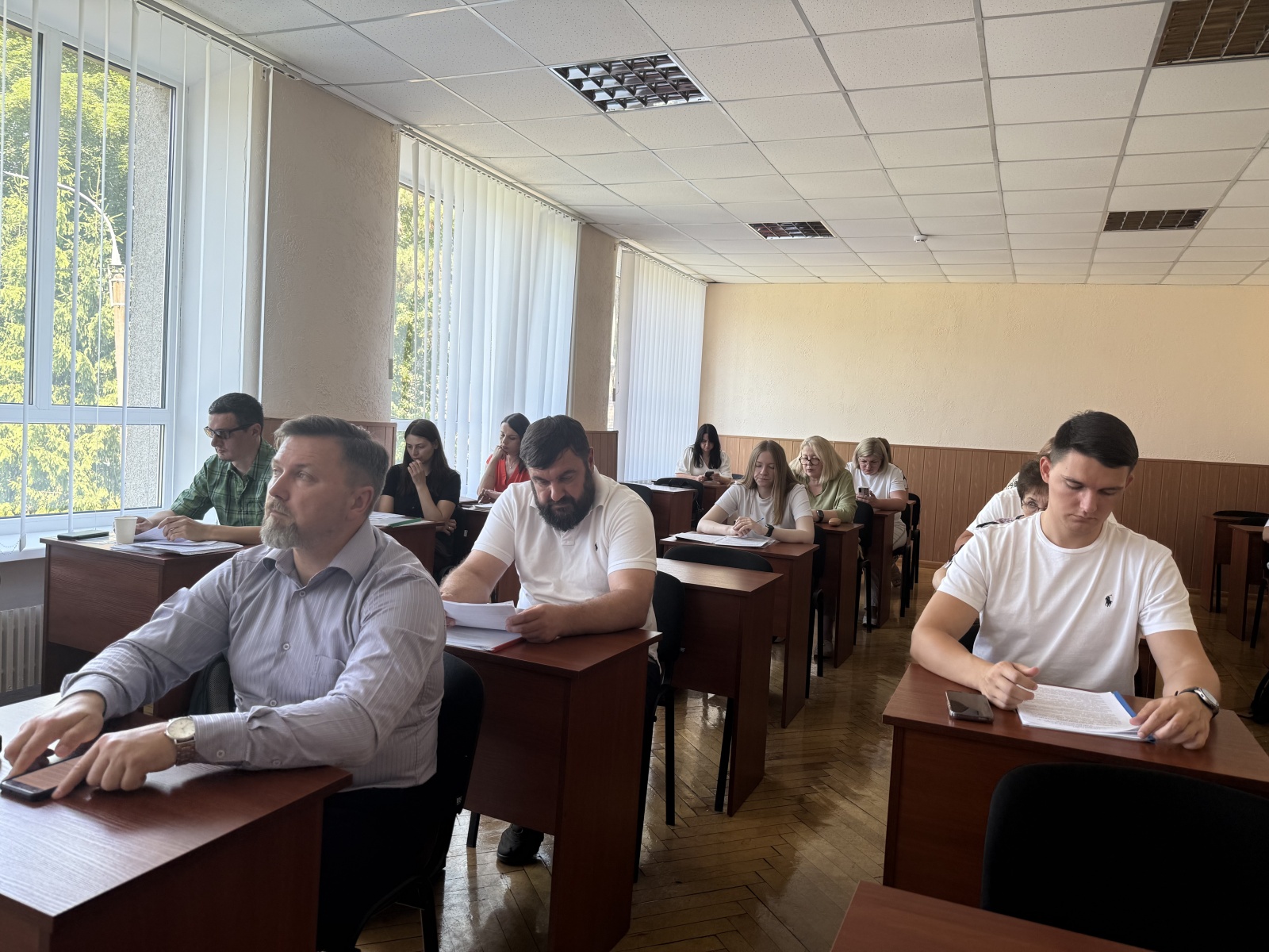Кафедра економіки підбила підсумки роботи аспірантів за рік